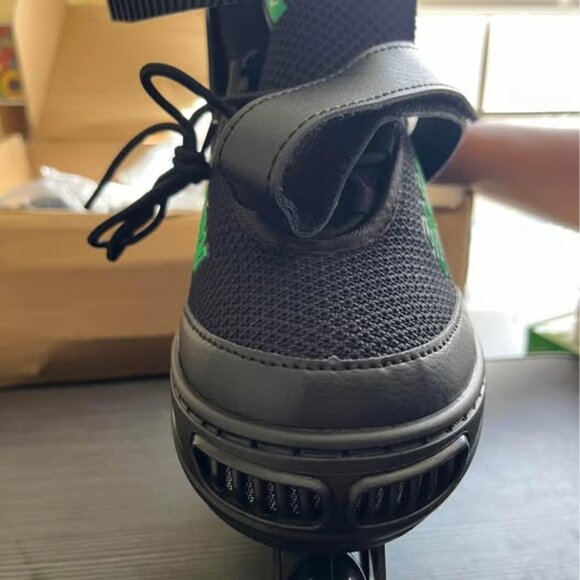 Adjustable Inline Skates with Full Light Up Wheels, Outdoor Skates size 7 to 10. - Picture 5 of 6